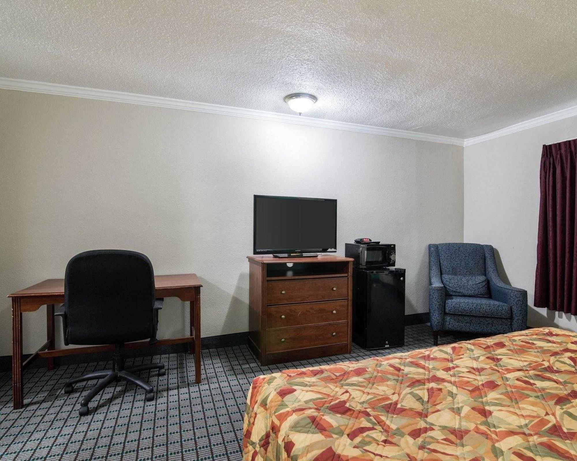 Rodeway Inn East Syracuse Eksteriør billede