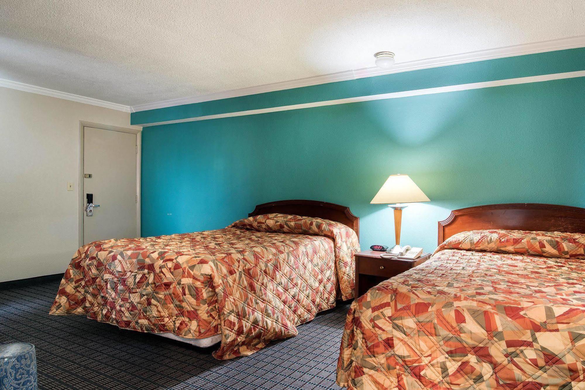 Rodeway Inn East Syracuse Eksteriør billede